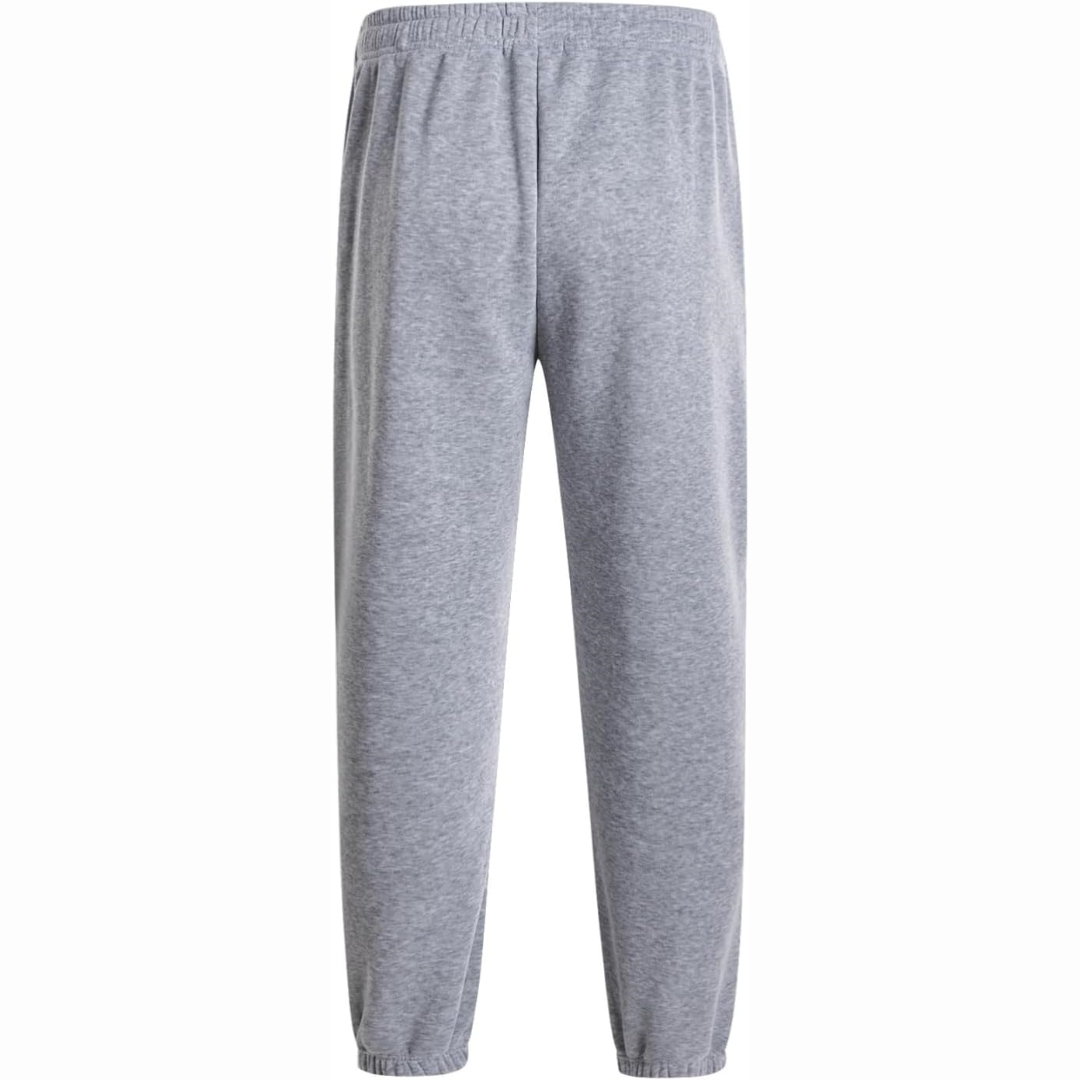 gray sweatpants